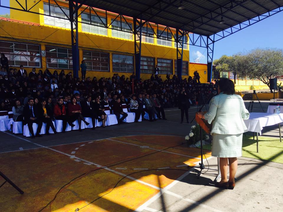 Ministra de Educación y alcalde Rodrigo Loyola firman convenio por la reconstrucción de la Escuela Mireya Zuleta